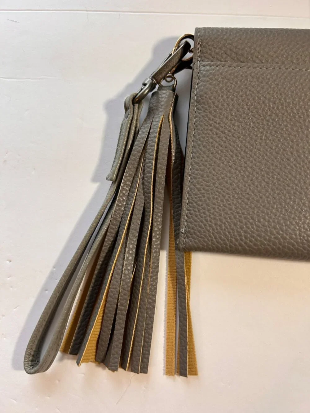 Julia Buxton Gray Pebbled Wristlet Wallet Tassel Clutch Snap Closure Organizer